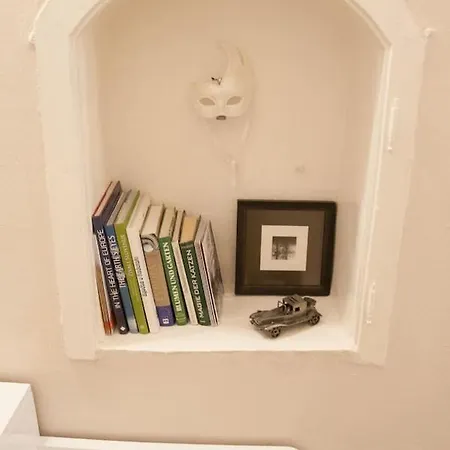 New ! Fairytale In Old Town Center , Lovely Atrium Apartment *